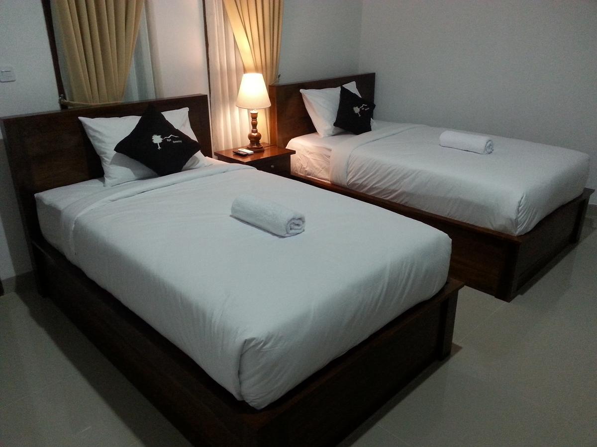 Ega Homestay Toyapakeh Bagian luar foto